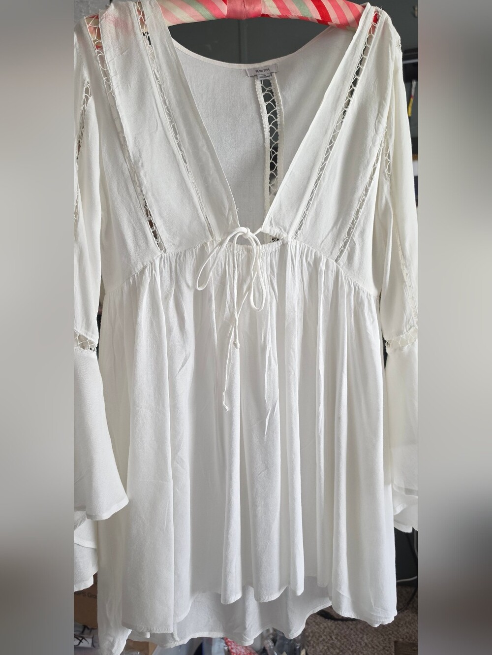 White Elegant Long Sleeve Top With Cheveron  Stitching